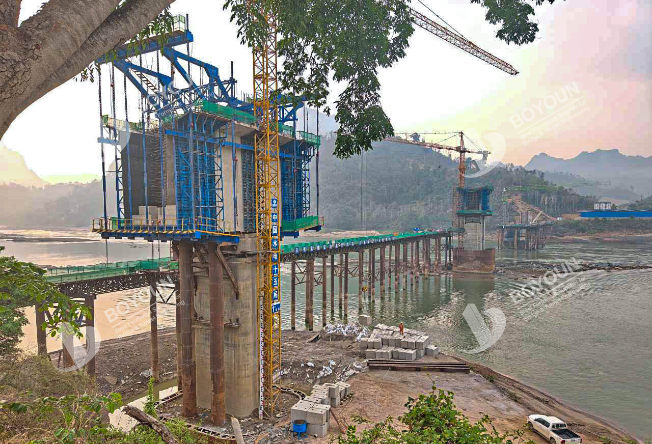 Laos Mekong River Bridge Project (en inglés)